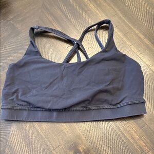 Lululemon Women's Black Sports Bra - 10